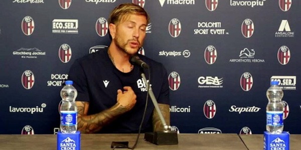 Bernardeschi: "Ho ricevuto proposte, ma sto bene qui a Bologna"
