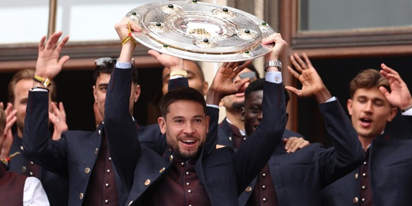 Guerreiro sarà del Milan, in Germania sono sicuri. Estupinan saluta