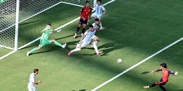 Ferran Torres, il gol che decide la finale del Mondiale: si arrende anche un super Dibu Martinez