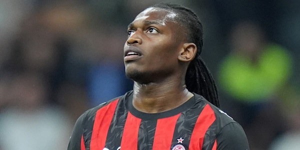 Milan, l'Aston Villa sonda Leao: occhi in Belgio per l'eventuale sostituto