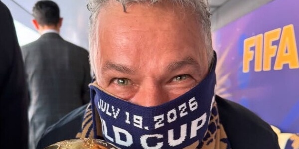 Baggio "ruba" la coppa del mondo: "La riporto in Italia". E sul rigore contro il Brasile...