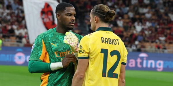 Rabiot e Maignan, Ferragosto di libertà: tifosi in rivolta per la scelta Milan