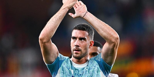 Vlahovic saluta la Juve: "Quello che abbiamo vissuto non si cancella. Lascio qui una parte di me"