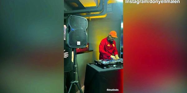 Malen, prima la tripletta e poi...deejay in consolle