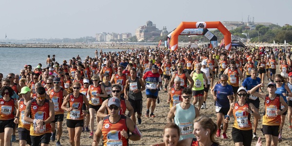 Superati i 1.500 iscritti nel trail sulla spiaggia del Lido di Venezia!