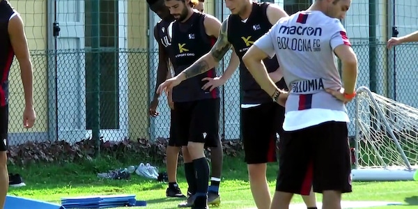 Tegola Bologna, infortunio per Orsolini