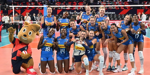 Antropova camaleonte, Sylla sempre più in alto