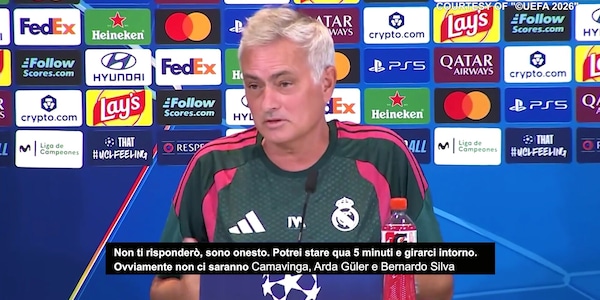 Mourinho, che frecciata: "Emergenza a centrocampo? Forse l'algoritmo parla...italiano"