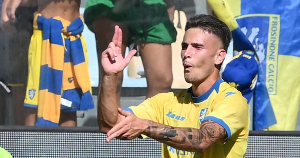 Pronostico Genoa-Frosinone, match da Goal a Marassi? Raimondo sulle tracce di Malen