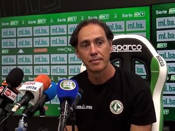 Nesta-Inzaghi, abbraccio in sala stampa