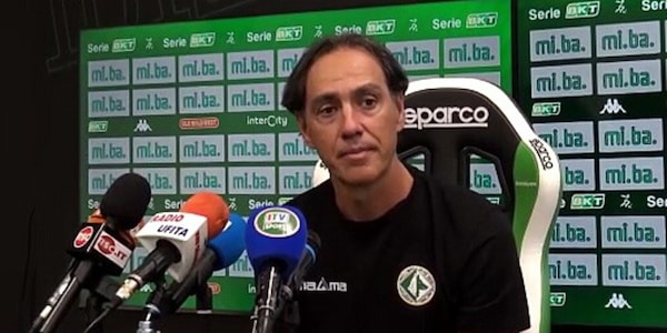 Nesta-Inzaghi, abbraccio in sala stampa