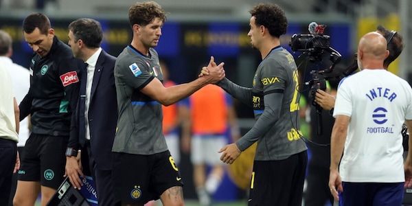 Calhanoglu e Stones ko, l’Inter perde i pezzi: cosa hanno e quando tornano in campo