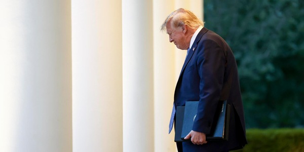 Trump, 'stiamo parlando con gli Houthi'