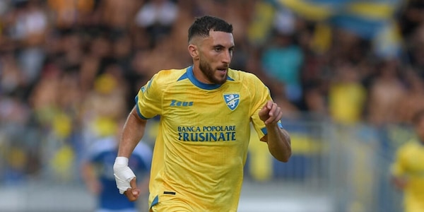 Ghedjemis e il rinnovo con il Frosinone: si lavora a un maxi ingaggio per allontanare i club esteri