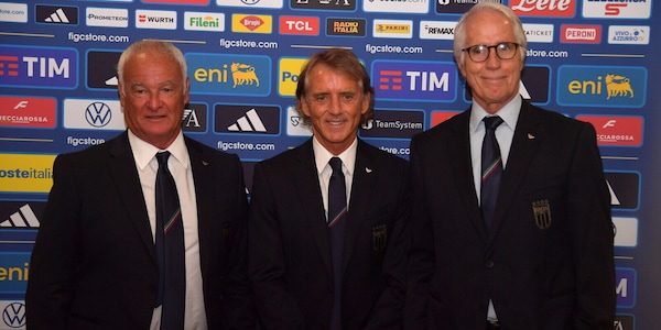 Malagò sotto assedio, nubi sul presidente Figc. E Mancini? Lo scenario
