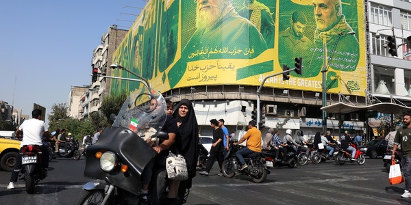 Teheran avverte, 'non utilizzate rotte non autorizzate nello Stretto di Hormuz'