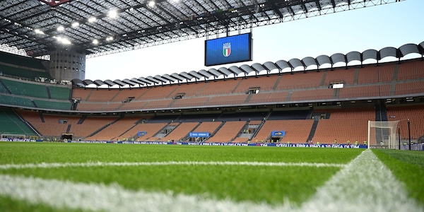 L’ultima da Milano: i seggiolini di San Siro nel salotto di casa