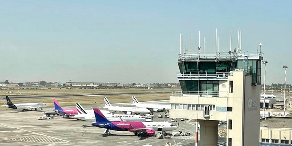 Si abbassa l'allerta volo, torna operativo l'aeroporto di Catania