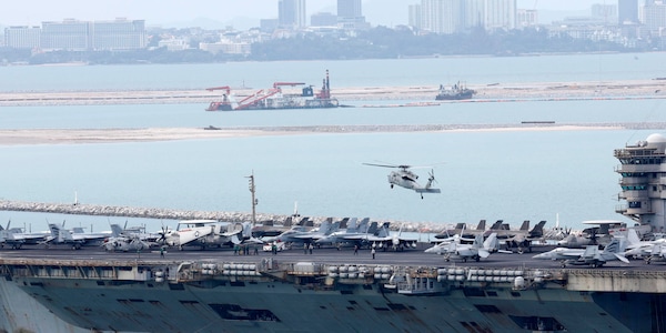Pentagono, a Boeing il contratto da 20 miliardi per il nuovo caccia della Marina