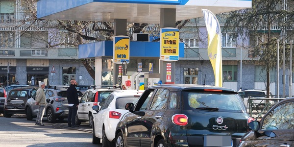Tamoil, fino al 31 ottobre misure per mitigare il prezzo dei carburanti