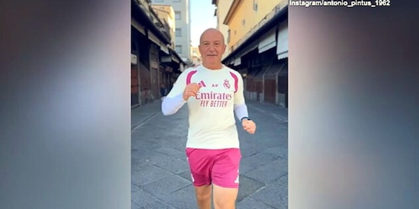 Pintus corre lungo Ponte Vecchio