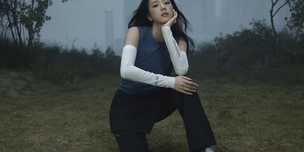 Salomon presenta la capsule FW26 con JISOO protagonista della campagna IN THE OPEN