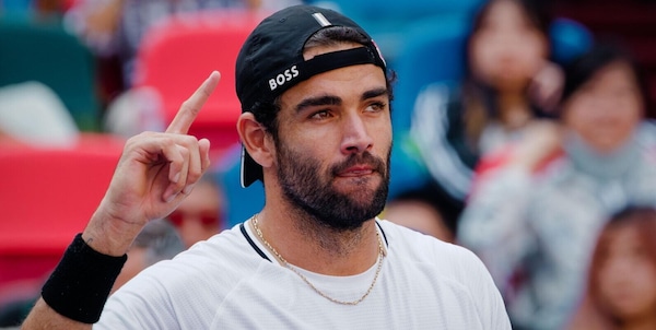 Berrettini parte col piede giusto a Shanghai: battuto Kovacevic in rimonta. Fuori Cinà