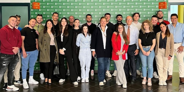 Chi gestisce lo sport dietro le quinte? Un’industria da 32 miliardi tra marketing, sponsor, media e impianti
