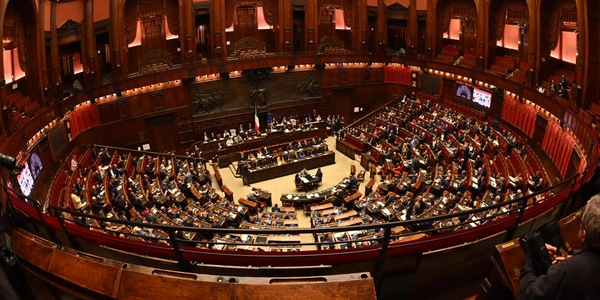 Ok della Camera con 227 sì, la riforma elettorale è legge
