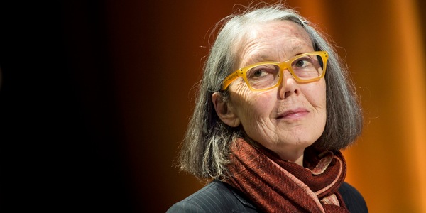 Anne Carson, i soldi del Nobel in beneficenza