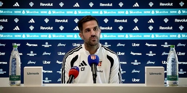 Fabregas al giornalista: "L'anno prossimo fai tu la squadra..."