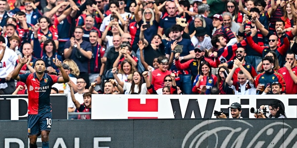 Il Genoa batte 2-1 la Fiorentina, prima vittoria per i rossoblù