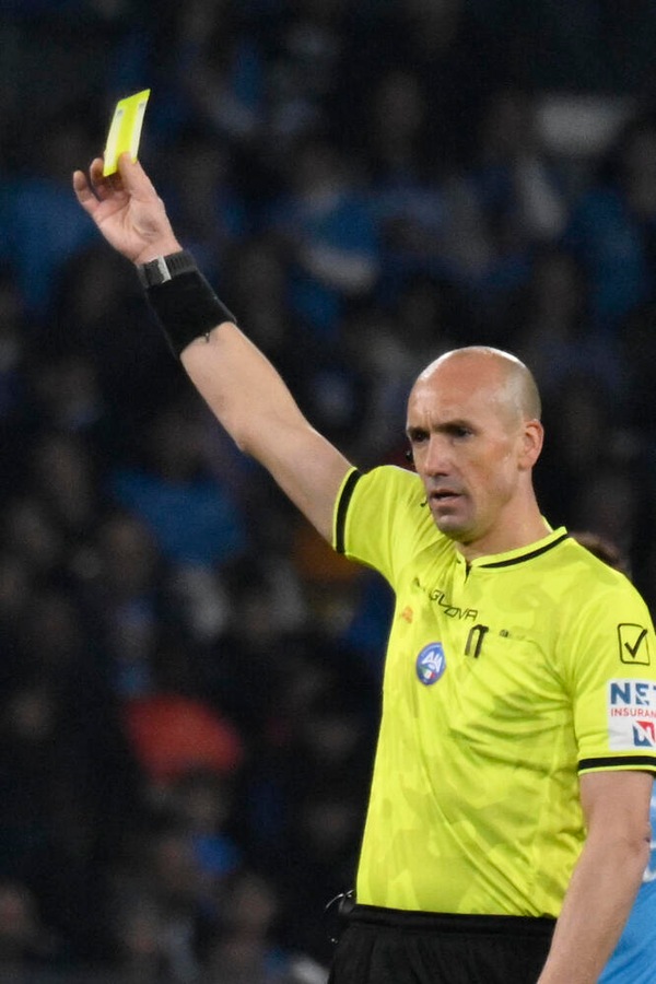 Calcio: infortunio a Fabbri, cambia l'arbitro durante Como-Roma