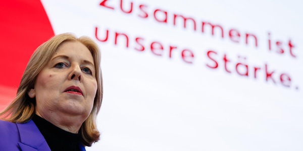In Germania si dimette la copresidente dell'Spd e ministra del Lavoro Baerbel Bas
