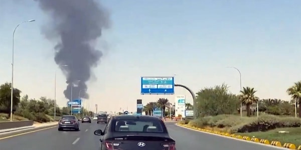 L'Arabia Saudita proroga la chiusura dell'aeroporto di Riad dopo i raid Houthi