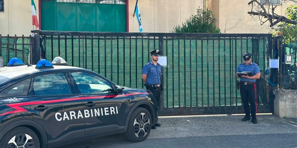 Precipita dal tetto di un capannone, muore operaio vicino Roma
