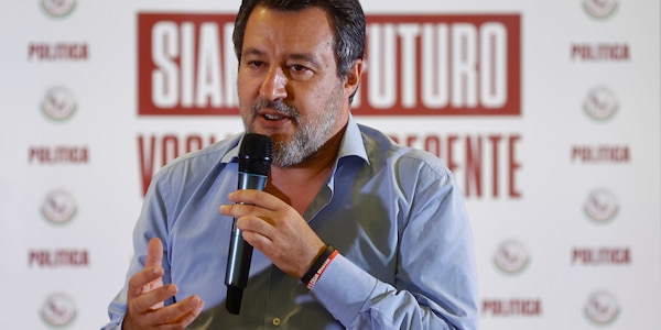 Salvini, ci un sarà segreteria politica e aggiorneremo il simbolo della Lega