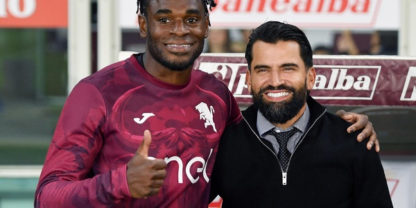 Rincon torna a vedere il Torino, 'certe emozioni restano'