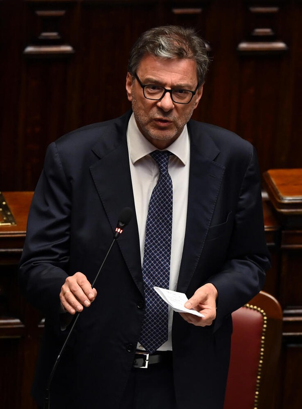 In Parlamento la discussione su scostamento e Dpfp