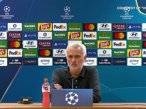 Mourinho: "Non ho parole per questa accoglienza"