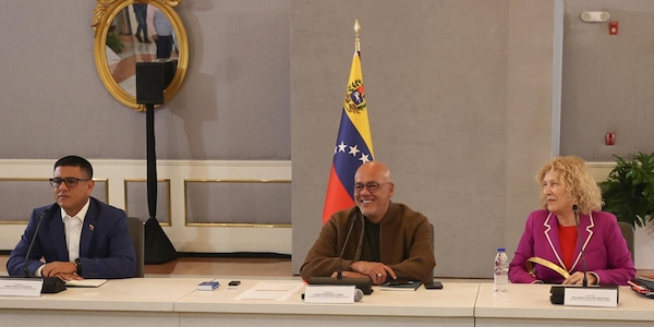 Venezuela, opposizione e chavismo riprendono il dialogo