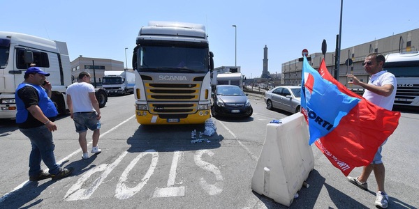 Russo (Conftrasporto), senza risposte governo rischio fermo nazionale