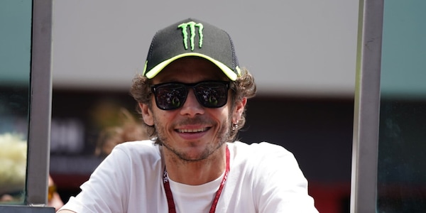 Rossi contro Max! Ma è Verstappen col nome di Biaggi