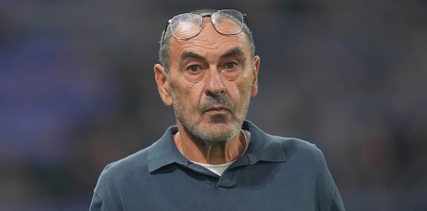 Sarri all'attacco: "Calendario assurdo. Da esposto a Uefa e Fifa, l'Assocalciatori non dice niente"