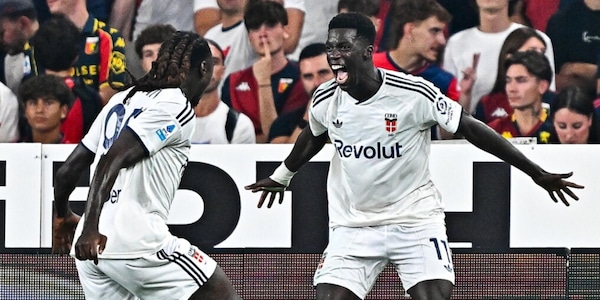 Fabregas sta imparando "Como si dice Champions": il ko e la situazione infortuni da Kean a Diao