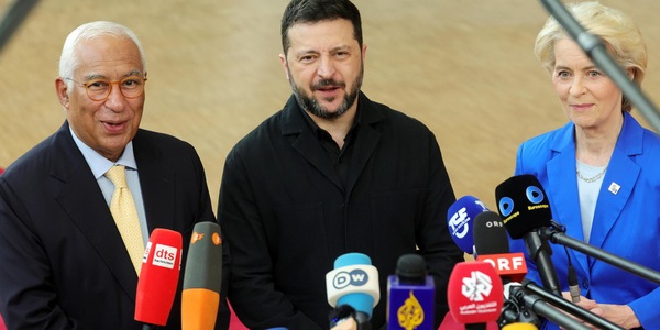 Zelensky, 'ringrazio l'Ue e i leader europei per il sostegno, veri leader'