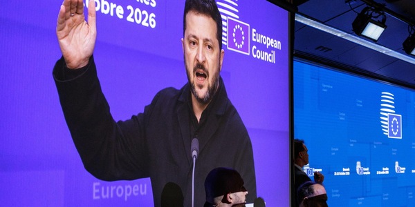 Zelensky all'Ue, 'la guerra nel 2027 costerà 155 miliardi, ne chiedo 70 a voi'