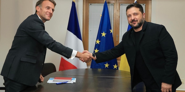 Macron, 'sosterremo difesa di Kiev con immagini satellitari e allerta precoce'
