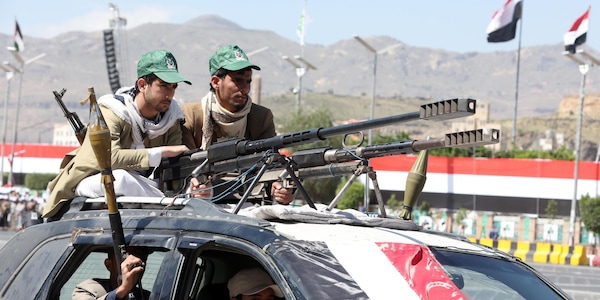 Elicottero saudita precipita vicino allo Yemen, morti due ufficiali