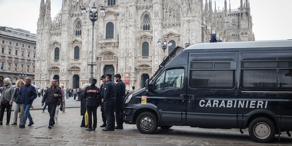 Scontri di piazza, Meloni convoca per domani un vertice sull'ordine pubblico